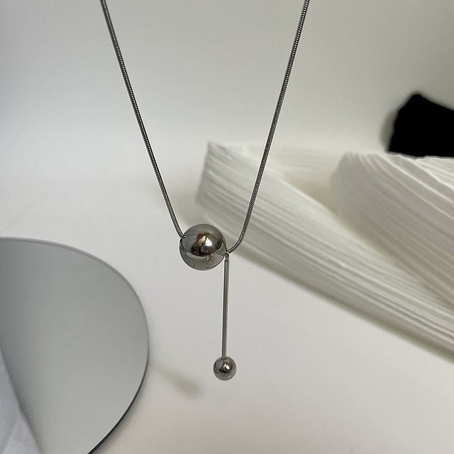 Geometric Metallic Ball Necklace